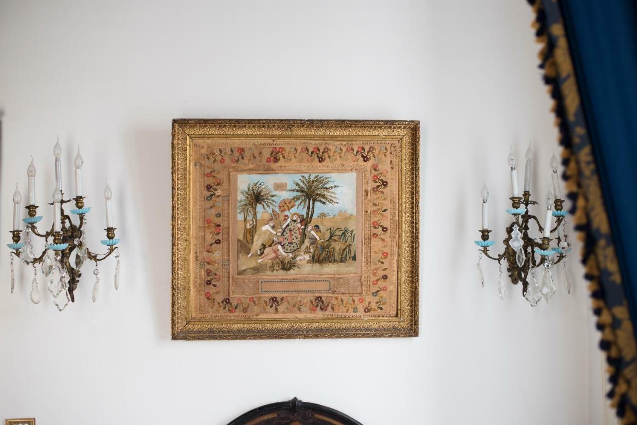 Appartement Il Teatro Di Nerone à Naples Extérieur photo