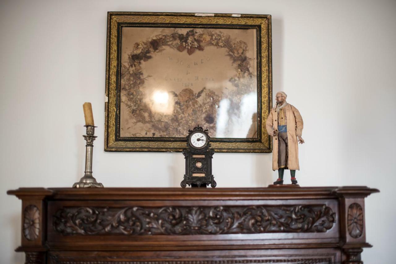 Appartement Il Teatro Di Nerone à Naples Extérieur photo