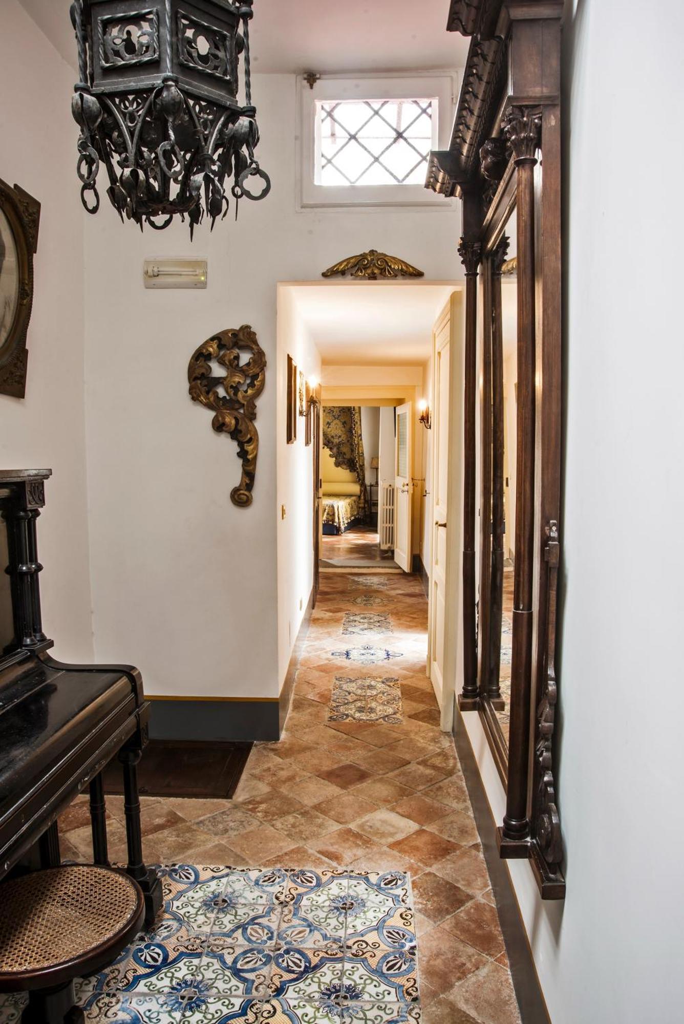 Appartement Il Teatro Di Nerone à Naples Extérieur photo